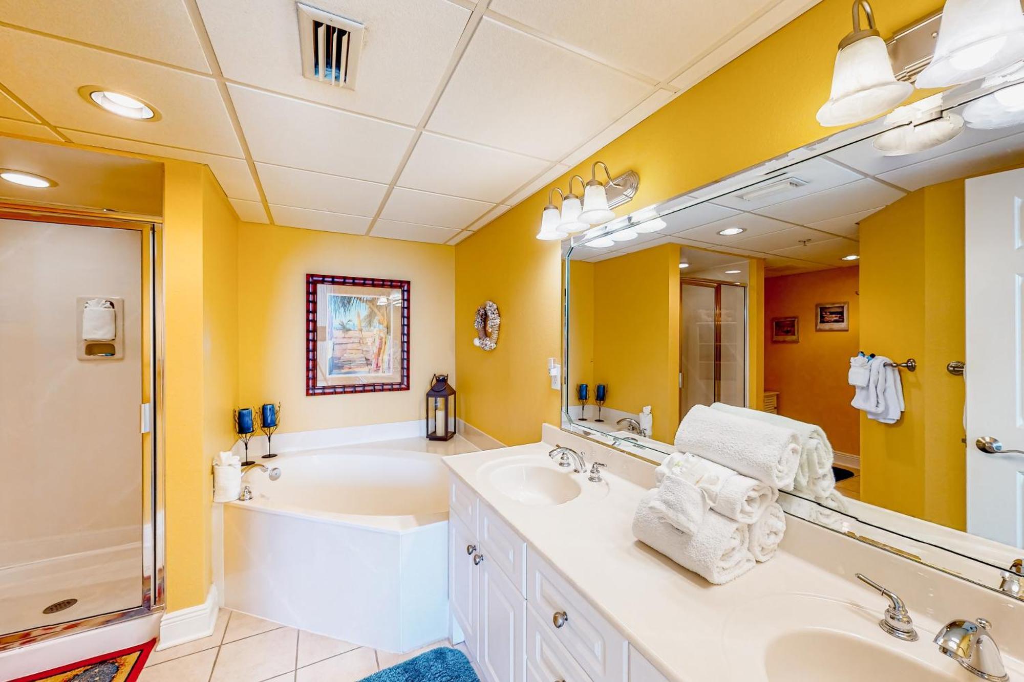 Emerald Beach Resort III パナマシティービーチ 部屋 写真